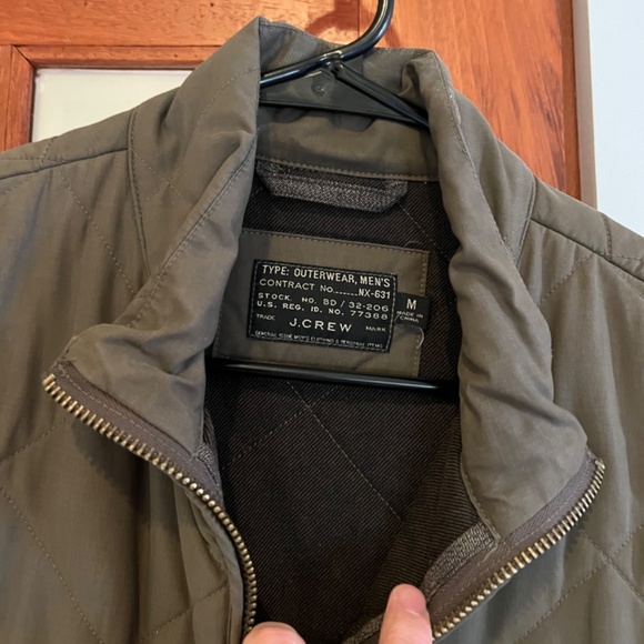 J Crew Men’s Quilted Vest - Picture 4 of 5